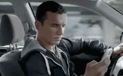 开车听到“嘭”的一声他逃走后接到德律